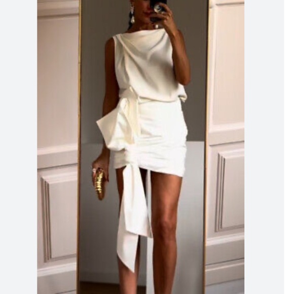 ZARA KNOTTED MINI SKIRT ZW COLLECTION - Picture 2 of 6